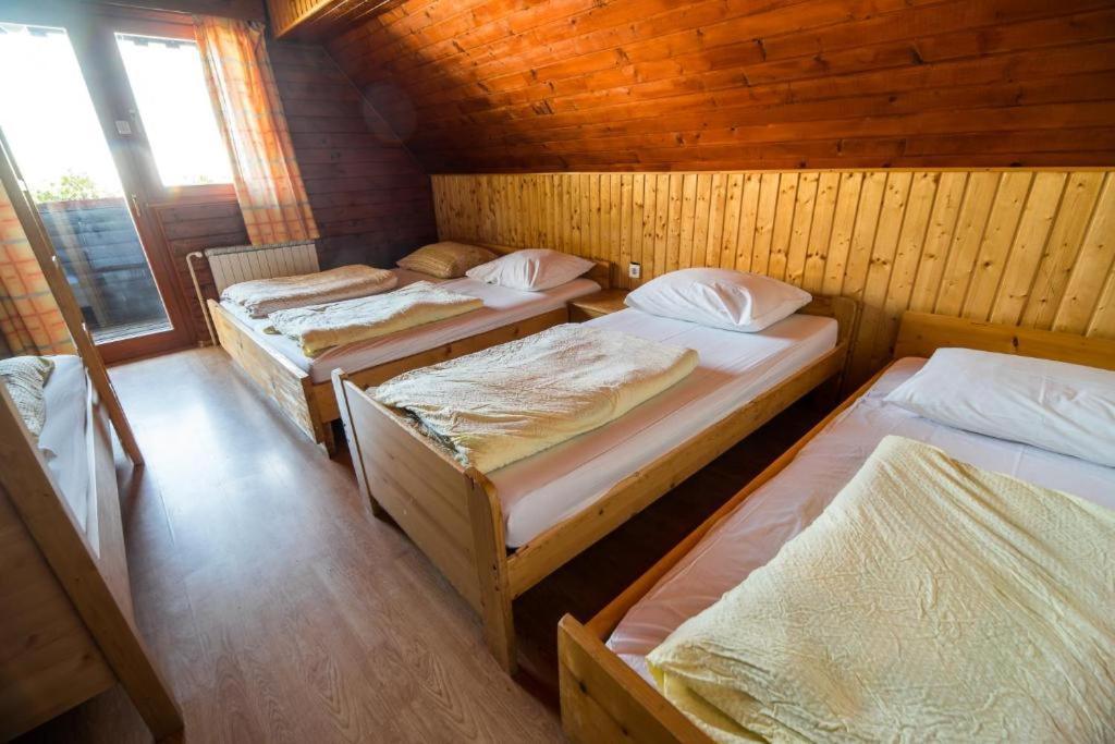 Ruska Koca Hotel Hocko Pohorje Luaran gambar