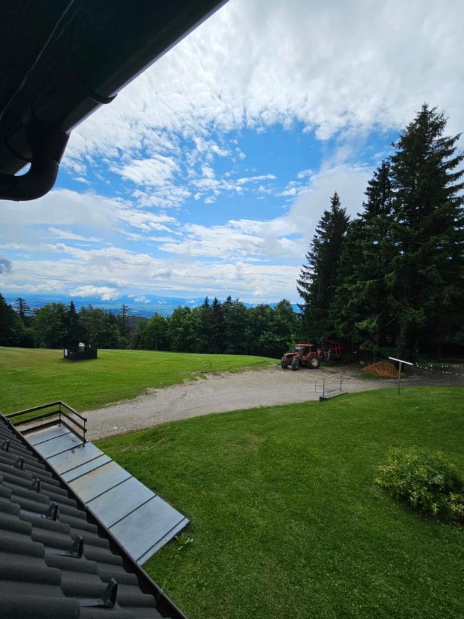 Ruska Koca Hotel Hocko Pohorje Luaran gambar