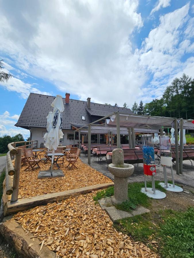 Ruska Koca Hotel Hocko Pohorje Luaran gambar