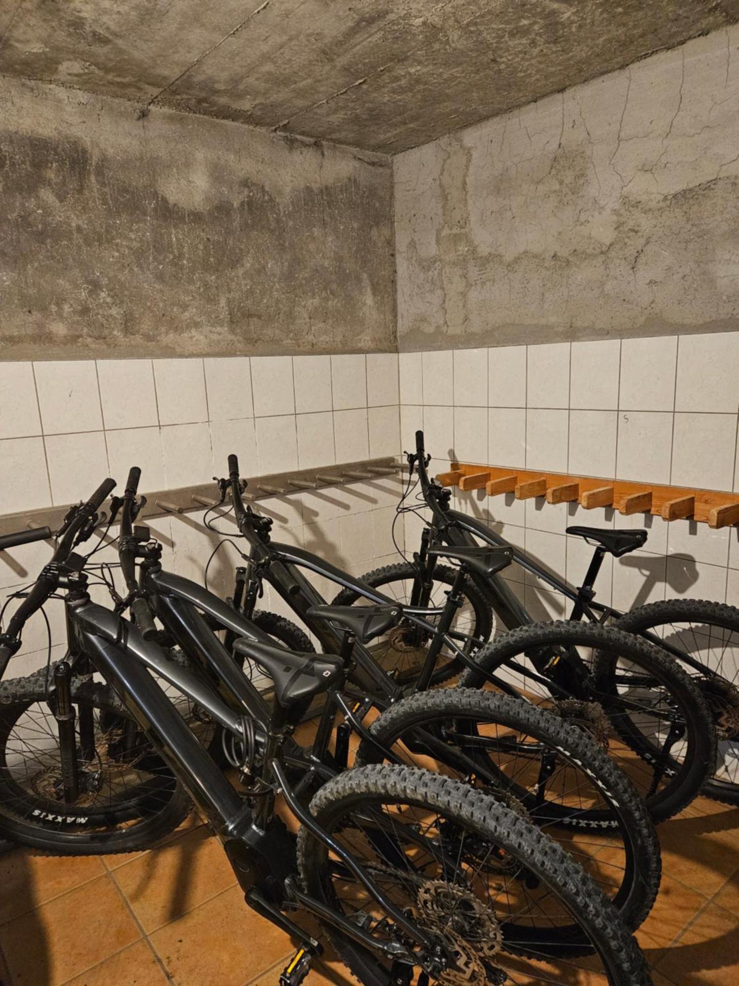 Ruska Koca Hotel Hocko Pohorje Luaran gambar
